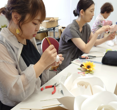 企業研修にも最適なスーパーフラワー資格取得講座
